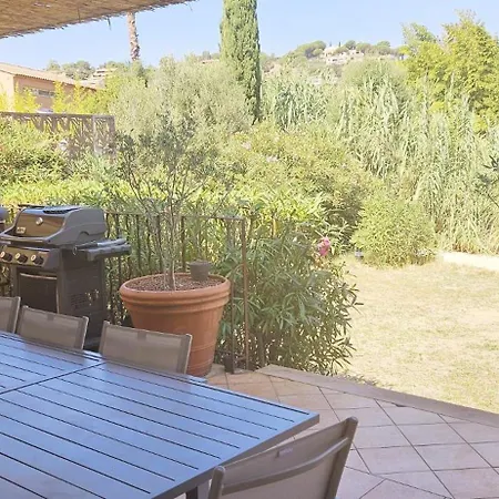 Familiale Surequipee 16p Piscine Babyfoot Billard Boulodrome Prázdninový dům *