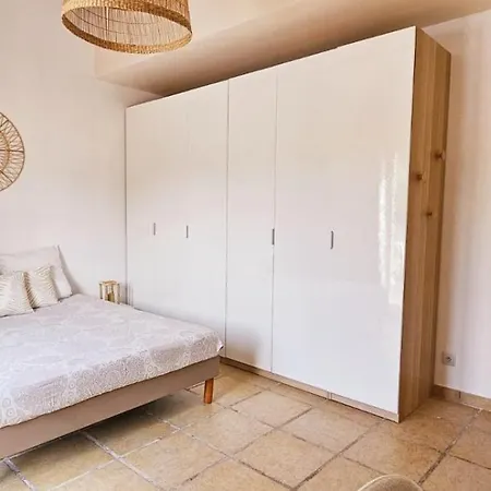 Prázdninový dům Familiale Surequipee 16p Piscine Babyfoot Billard Boulodrome