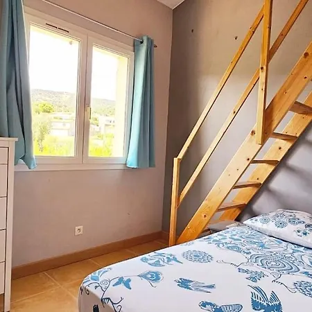 Familiale Surequipee 16p Piscine Babyfoot Billard Boulodrome *