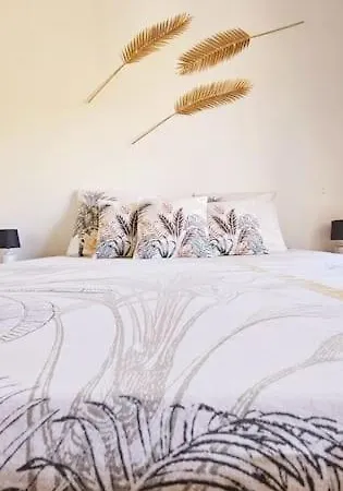 Familiale Surequipee 16p Piscine Babyfoot Billard Boulodrome Prázdninový dům *