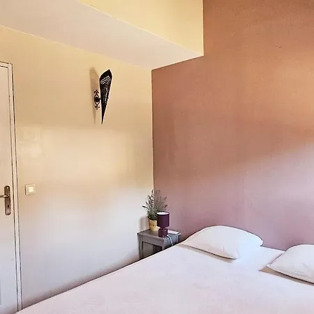 Familiale Surequipee 16p Piscine Babyfoot Billard Boulodrome Prázdninový dům *